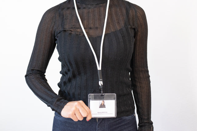 Lanyard med blød snor, drejelig krog og nøglering