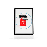 Skilteholder i akryl til bordplade med A4 Magneto displaylomme, skrå L-form, stående/liggende